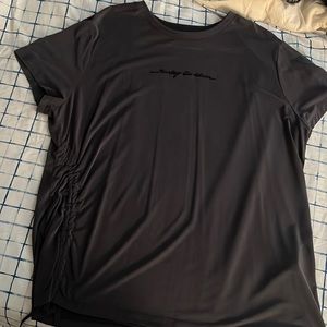 Women’s Harley Davidson shirt. Size 2x. Gray.